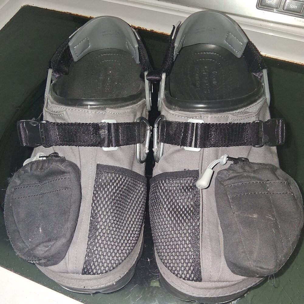 CROCS Front-Pouch Utility CROCS in Gray and Black